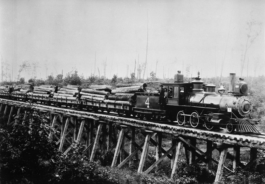 Lake County Railroad #4 on trestle